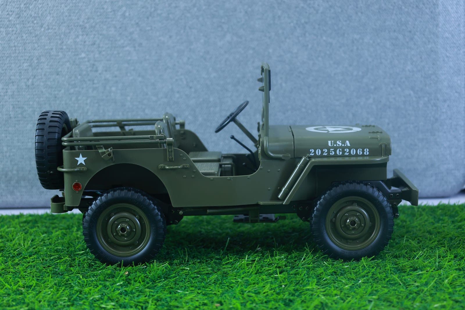 RC Willys Jeep 1:10 Military Crawler – 4WD, 2.4GHz, RTR