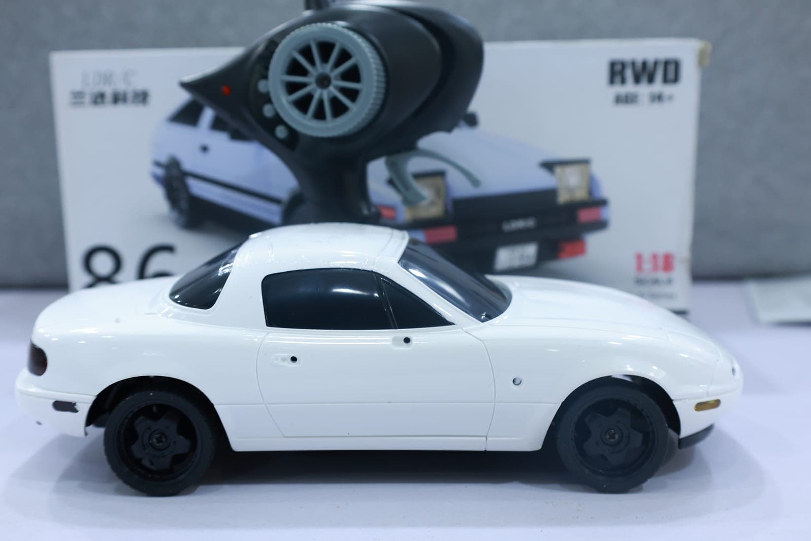 LDR-C 1:18 RC Drift Car MX5 — Pop-Up Headlights, White — view 2